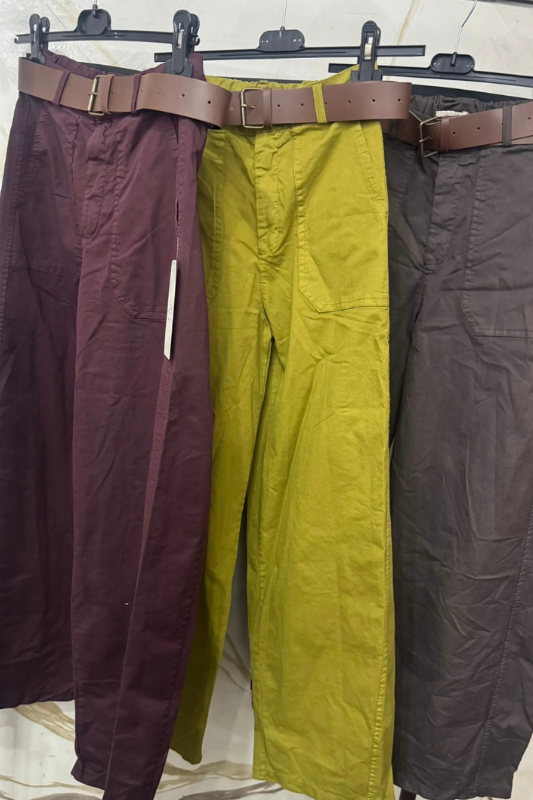 Bag Pants, Italy