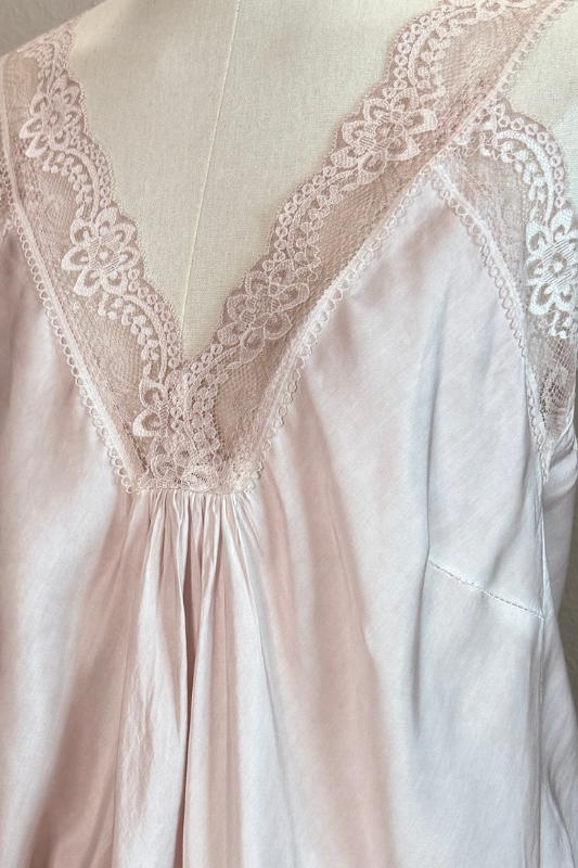 Romantice Lace Top