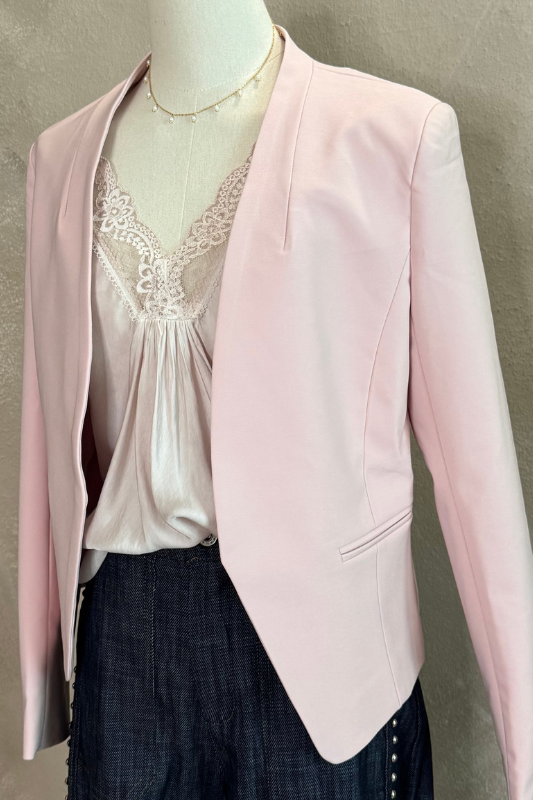 Romantice Lace Top