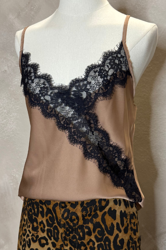 Loop Lace Top – Nela