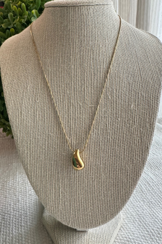 Puffy Teardrop Pendant Necklace Gold
